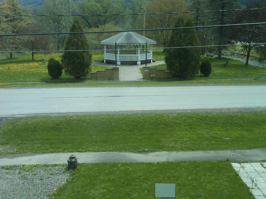 Brookside Inn At Laurens Exterior foto
